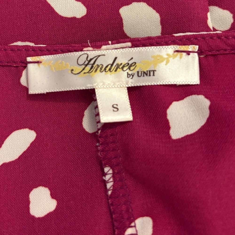 Andree by Unit Blouse Womens Small Magenta Polka Dot Flutter Sleeve - Picture 5 of 6